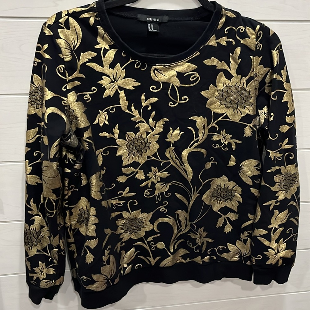 Forever 21  blank and gold top / blouse size M